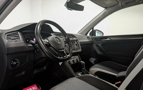 Volkswagen Tiguan II, 2019 год, 2 190 000 рублей, 15 фотография