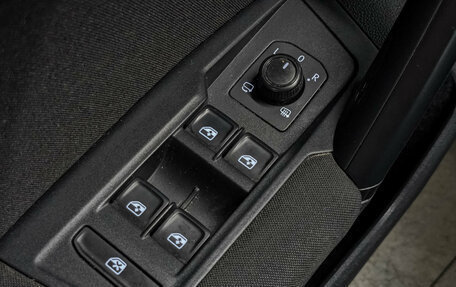 Volkswagen Tiguan II, 2019 год, 2 190 000 рублей, 30 фотография