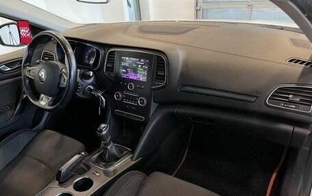 Renault Megane IV, 2018 год, 1 550 000 рублей, 12 фотография