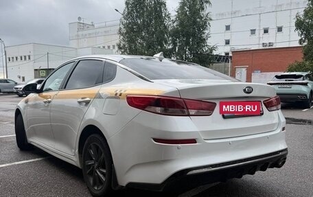 KIA Optima IV, 2018 год, 900 000 рублей, 4 фотография