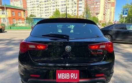 Alfa Romeo Giulietta, 2018 год, 2 800 000 рублей, 8 фотография