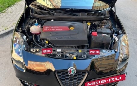 Alfa Romeo Giulietta, 2018 год, 2 800 000 рублей, 20 фотография