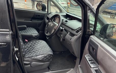 Toyota Noah III, 2008 год, 1 100 000 рублей, 12 фотография