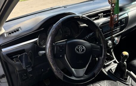 Toyota Corolla, 2013 год, 1 150 000 рублей, 4 фотография