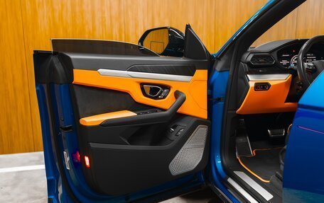 Lamborghini Urus I, 2018 год, 18 300 000 рублей, 19 фотография