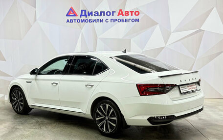 Skoda Superb III рестайлинг, 2024 год, 4 500 000 рублей, 4 фотография
