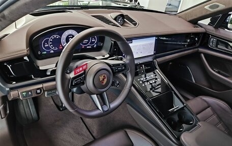 Porsche Panamera, 2024 год, 27 150 000 рублей, 13 фотография