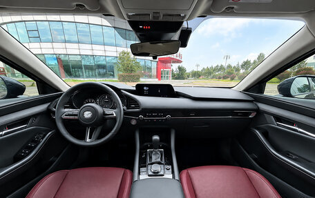 Mazda 3, 2022 год, 1 730 000 рублей, 8 фотография