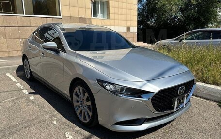 Mazda 3, 2022 год, 1 730 000 рублей, 2 фотография