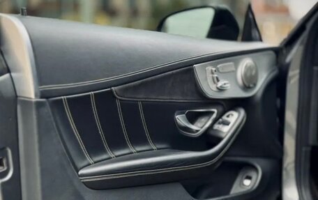 Mercedes-Benz C-Класс AMG, 2016 год, 4 600 000 рублей, 10 фотография
