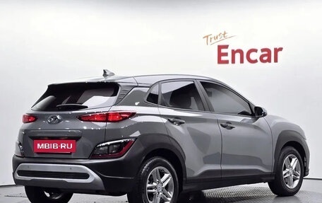 Hyundai Kona I, 2022 год, 1 900 000 рублей, 2 фотография