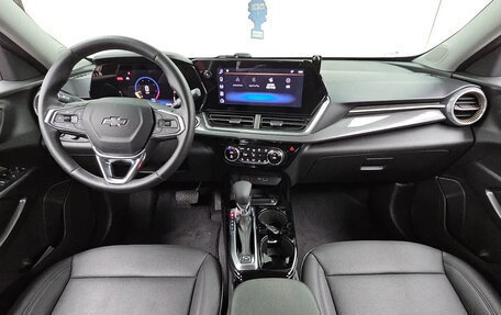 Chevrolet Trax, 2023 год, 1 920 000 рублей, 10 фотография