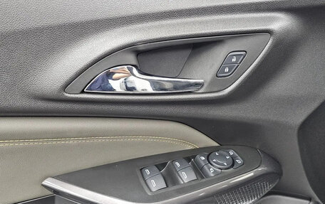 Chevrolet Trax, 2023 год, 1 920 000 рублей, 27 фотография