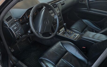 Mercedes-Benz E-Класс, 1998 год, 190 000 рублей, 4 фотография