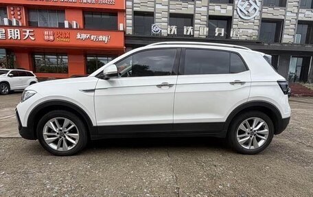 Volkswagen T-Cross I, 2022 год, 1 700 006 рублей, 8 фотография