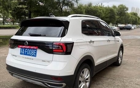 Volkswagen T-Cross I, 2022 год, 1 700 006 рублей, 6 фотография