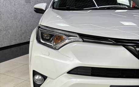 Toyota RAV4, 2018 год, 2 665 000 рублей, 9 фотография