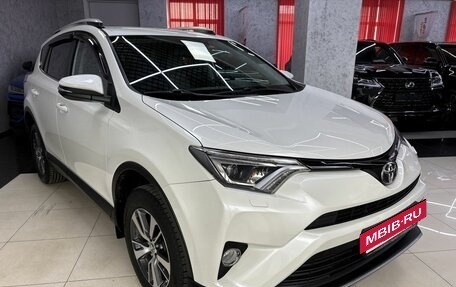 Toyota RAV4, 2018 год, 2 665 000 рублей, 7 фотография