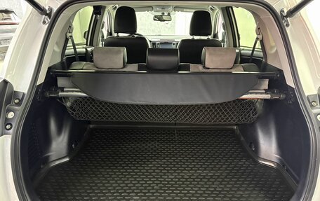Toyota RAV4, 2018 год, 2 665 000 рублей, 15 фотография