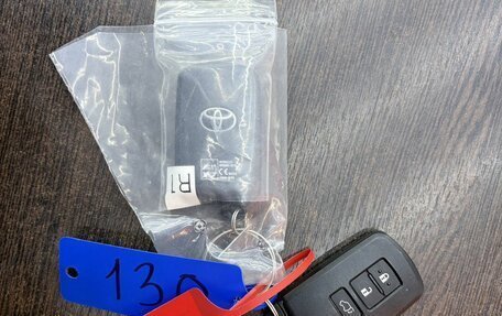 Toyota RAV4, 2018 год, 2 665 000 рублей, 38 фотография