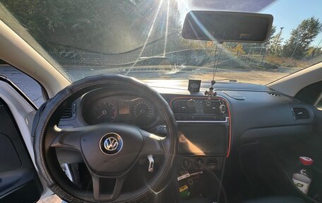 Volkswagen Polo VI (EU Market), 2016 год, 960 000 рублей, 11 фотография