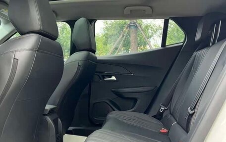 Peugeot 2008 II, 2022 год, 1 090 000 рублей, 13 фотография