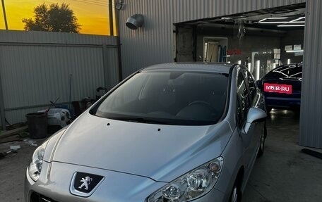 Peugeot 308 II, 2011 год, 700 000 рублей, 2 фотография