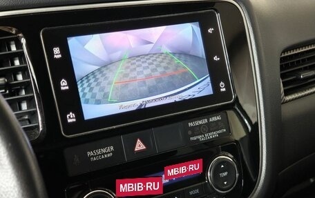 Mitsubishi Outlander III рестайлинг 3, 2018 год, 2 390 000 рублей, 21 фотография