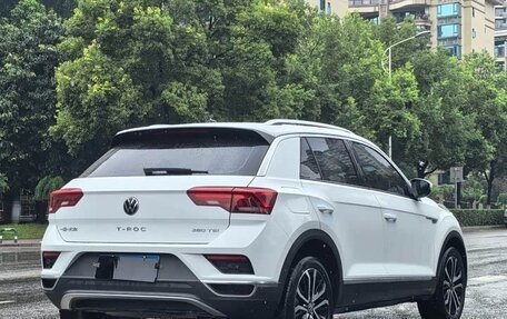 Volkswagen T-Roc I, 2022 год, 1 775 026 рублей, 4 фотография