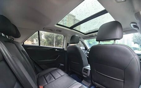 Volkswagen T-Roc I, 2022 год, 1 775 026 рублей, 13 фотография