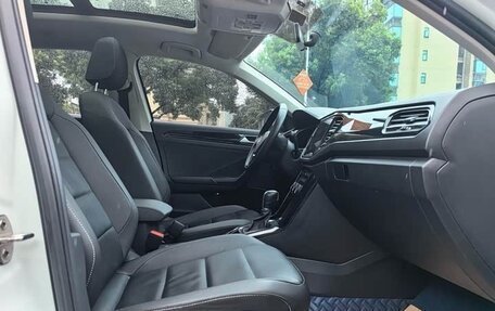 Volkswagen T-Roc I, 2022 год, 1 775 026 рублей, 14 фотография