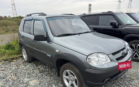 Chevrolet Niva I рестайлинг, 2011 год, 450 000 рублей, 2 фотография