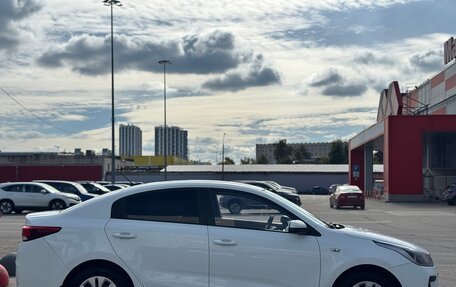 KIA Rio IV, 2019 год, 840 000 рублей, 4 фотография