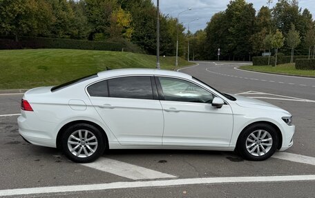 Volkswagen Passat B8 рестайлинг, 2019 год, 2 830 000 рублей, 6 фотография
