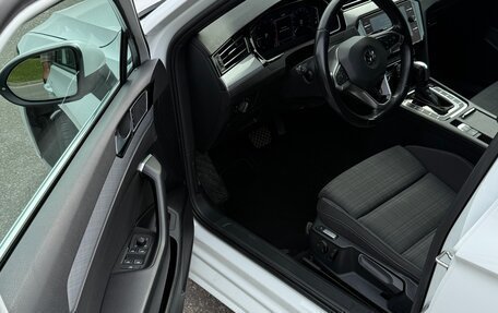 Volkswagen Passat B8 рестайлинг, 2019 год, 2 830 000 рублей, 14 фотография