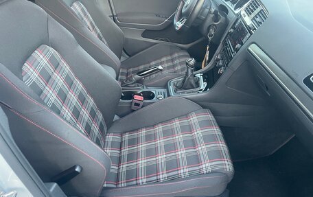 Volkswagen Golf GTI VII, 2019 год, 2 650 000 рублей, 8 фотография