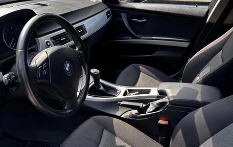 BMW 3 серия, 2005 год, 720 000 рублей, 4 фотография