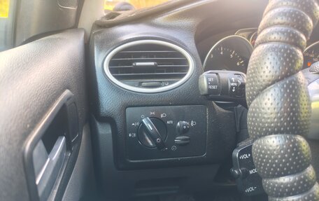Ford Focus II рестайлинг, 2008 год, 240 000 рублей, 13 фотография