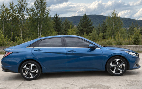 Hyundai Elantra, 2023 год, 1 950 000 рублей, 4 фотография