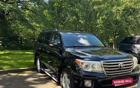 Toyota Land Cruiser 200, 2012 год, 3 950 000 рублей, 9 фотография