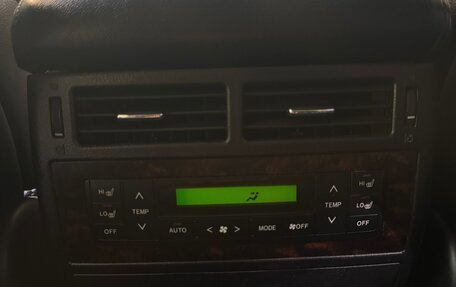 Toyota Land Cruiser 200, 2012 год, 3 950 000 рублей, 28 фотография