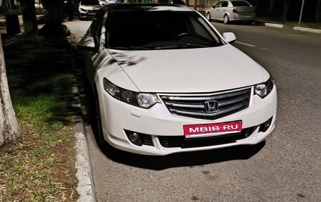 Honda Accord VIII рестайлинг, 2010 год, 750 000 рублей, 1 фотография