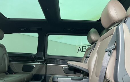 Mercedes-Benz V-Класс, 2019 год, 4 790 000 рублей, 14 фотография