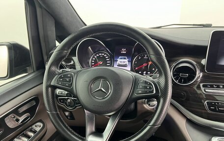 Mercedes-Benz V-Класс, 2019 год, 4 790 000 рублей, 19 фотография
