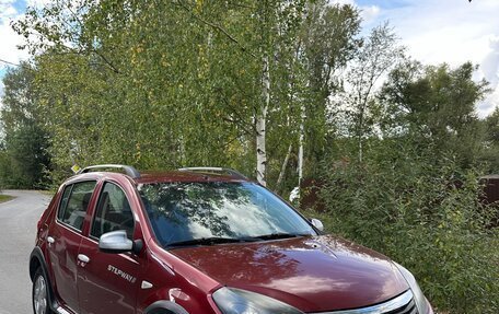 Renault Sandero I, 2013 год, 280 000 рублей, 2 фотография