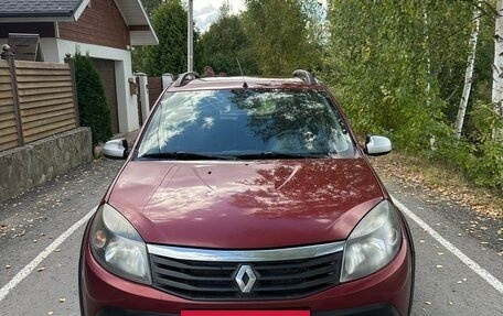 Renault Sandero I, 2013 год, 280 000 рублей, 3 фотография