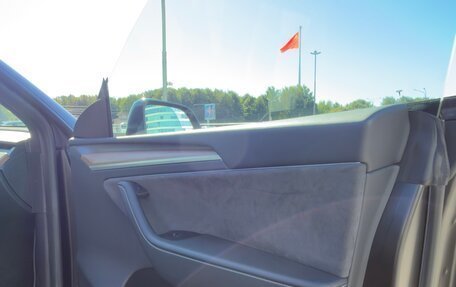 Tesla Model Y I, 2022 год, 4 250 000 рублей, 18 фотография