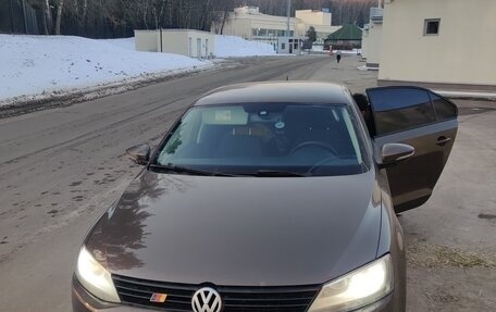 Volkswagen Jetta VI, 2012 год, 1 050 000 рублей, 5 фотография