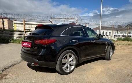 Infiniti FX II, 2011 год, 2 200 000 рублей, 2 фотография