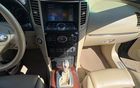 Infiniti FX II, 2011 год, 2 200 000 рублей, 12 фотография